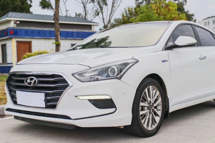 Hyundai Mistra 2017 immagine di auto #10