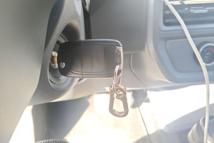 五菱汽车 五菱扬光电卡 2025 汽车图片 #10