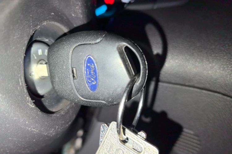 Ford E-Transit 2022 car image #10