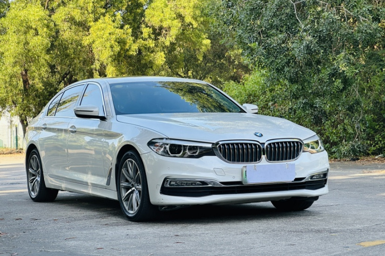 BMW M5 New Energy 2019 car image #10