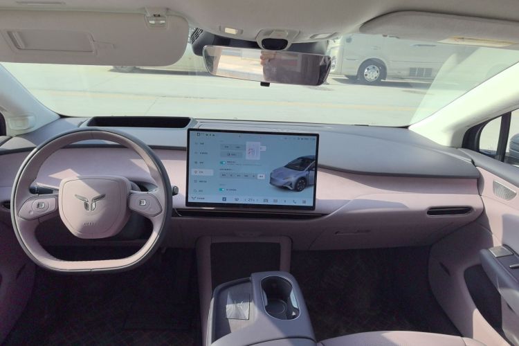 HongQi TianGong 05 2025 #10 HongQi TianGong 05 2025 car image #10