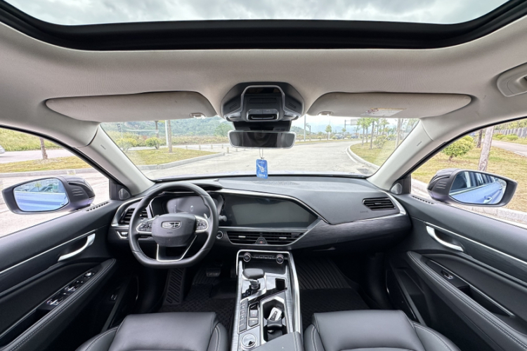 GEELY Tugella 2020 car image #10