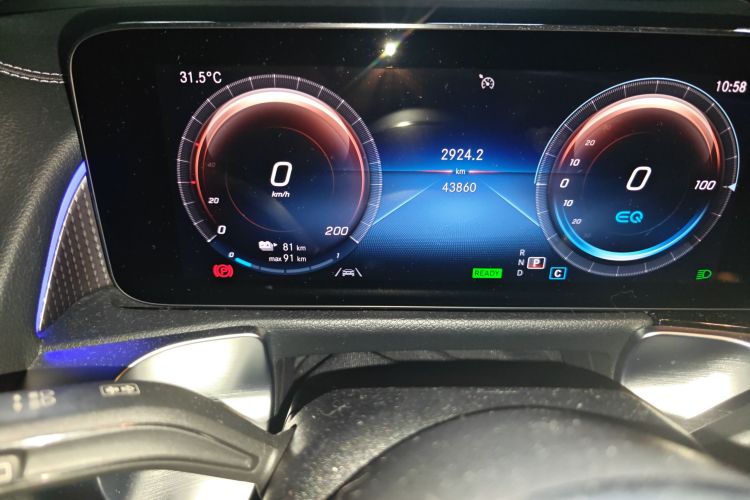 Mercedes-Benz EQB Class 2022 car image #10