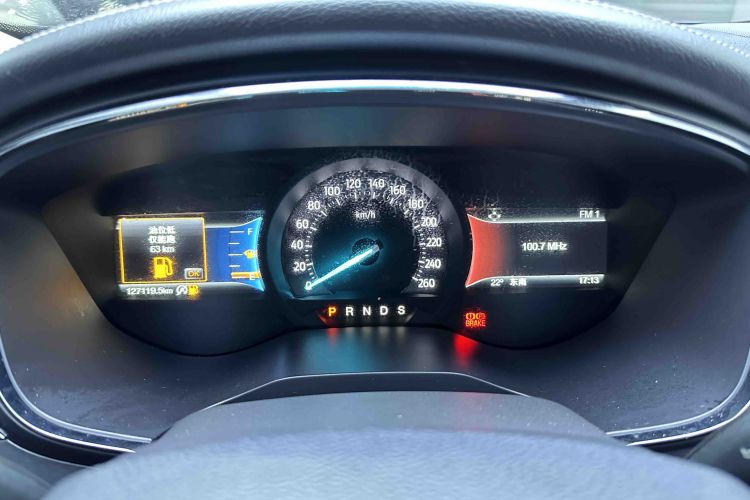 Ford Taurus 2017 #10 Ford Taurus 2017 car image #10