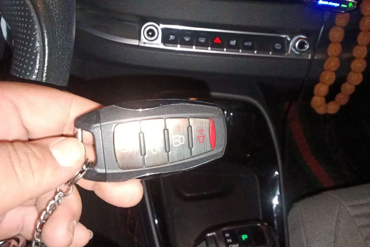 Haval H2s 2018 #10 Haval H2s 2018 car image #10