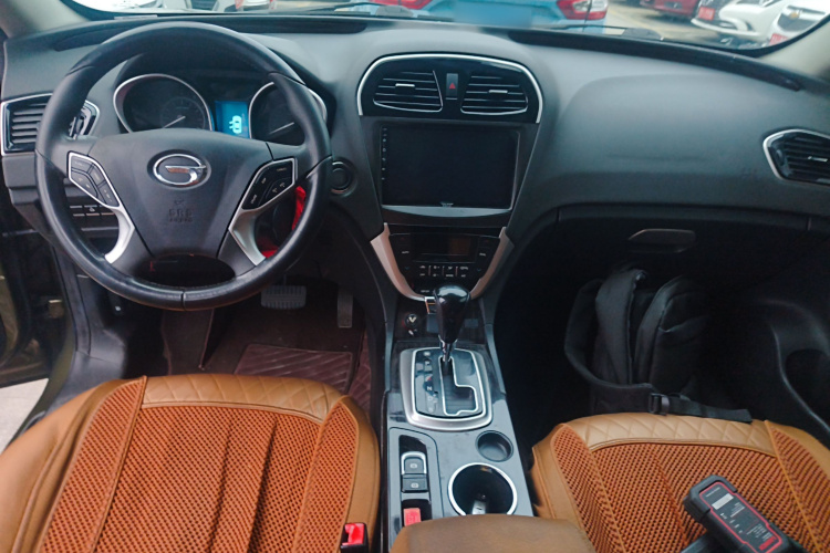 GAC Trumpchi GS5 Super 2015 #10 GAC Trumpchi GS5 Super 2015 car image #10