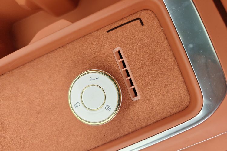 Neta L 2025 #10 Neta L 2025 изображение автомобиля #10