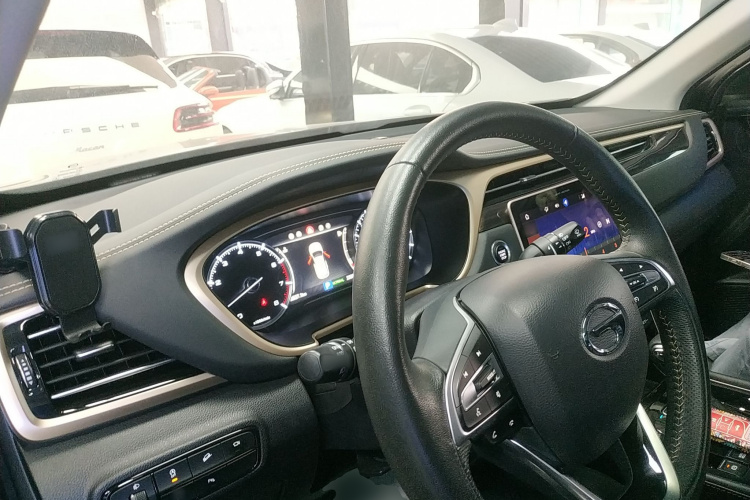 GAC Trumpchi GS5 2019 car image #10