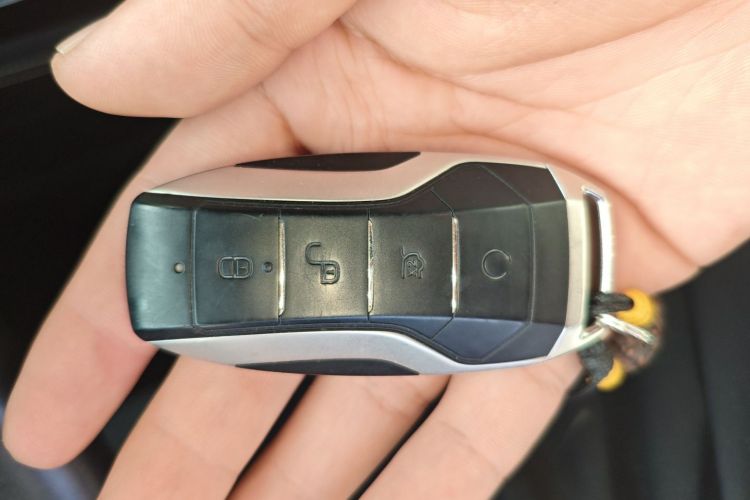 BYD Qin Pro New Energy 2019 #10 BYD Qin Pro New Energy 2019 car image #10