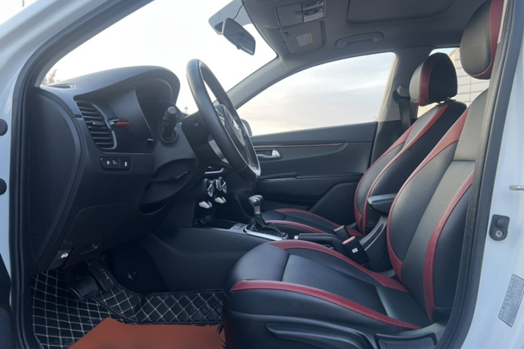 Kia Rio Cross 2018 صورة سيارة #10