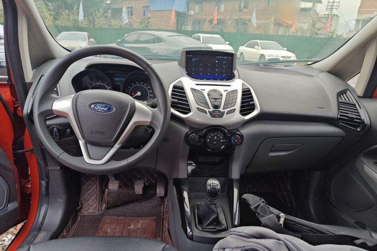 Ford EcoSport 2016 изображение автомобиля #10