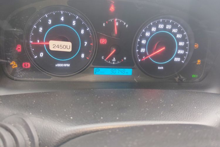 Chevrolet Captiva 2015 car image #10