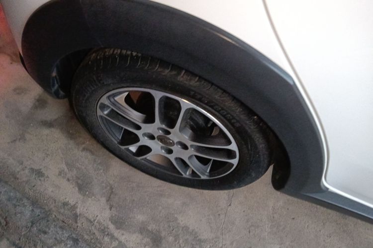 GEELY Vision X1 2019 #10 GEELY Vision X1 2019 car image #10