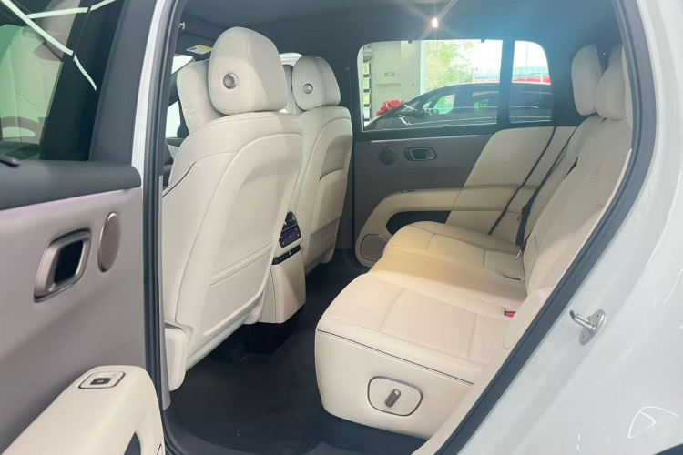 理想汽车 理想i6 汽车图片 #10