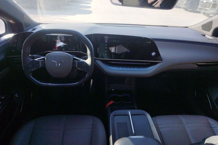 HongQi EH7 2024 car image #10