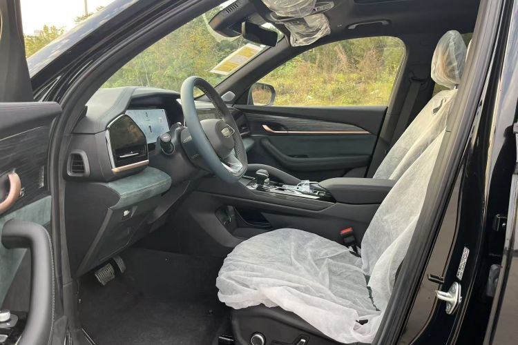 GEELY Monjaro MHEV 2025 #10 GEELY Monjaro MHEV 2025 car image #10