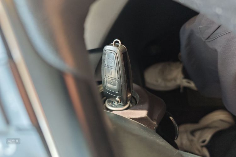 Ford Kuga 2019 #10 Ford Kuga 2019 car image #10