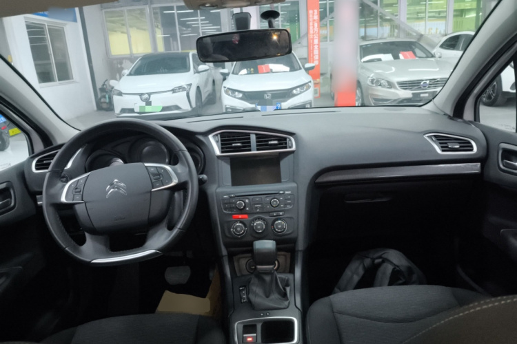 Citroen C4L 2016 image de voiture #10
