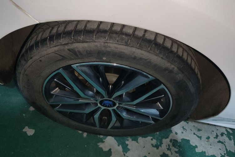 BYD Qin Pro New Energy 2018 immagine di auto #10