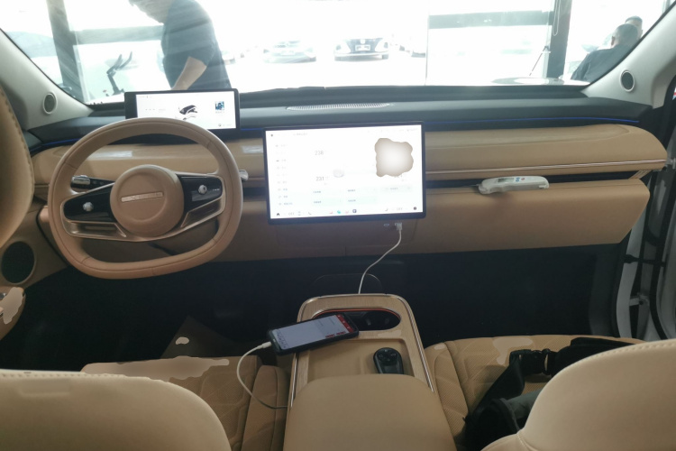 Exceed Stellar Era ET 2025 car image #10