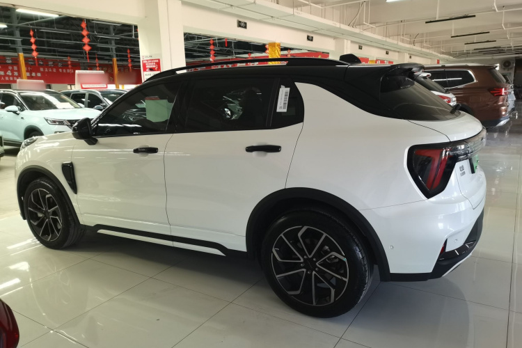 Lynk & Co 01 EM-P 2022 car image #10
