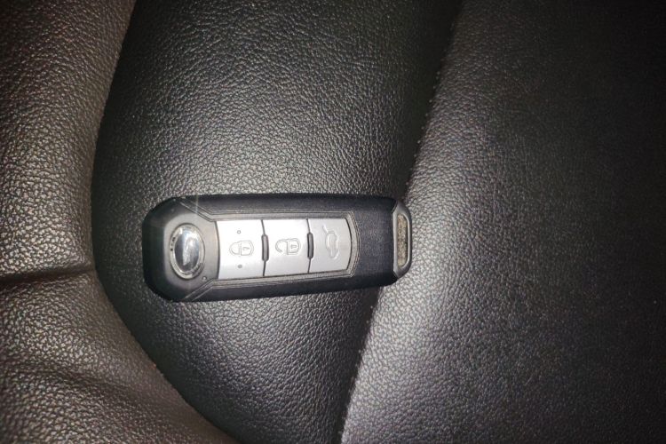 GAC Qizhi PHEV 2019 #10 GAC Qizhi PHEV 2019 car image #10