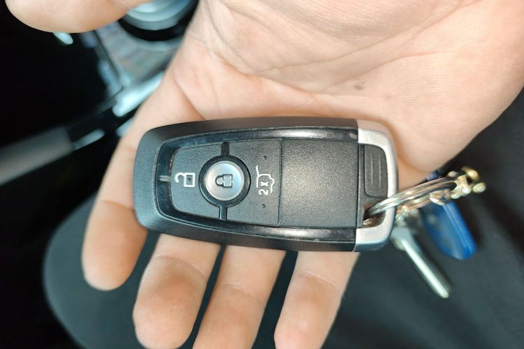 Ford Explorer 2021 صورة سيارة #10