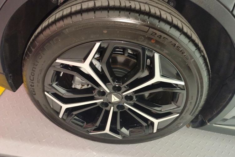 Deepal L07 2025 car image #10