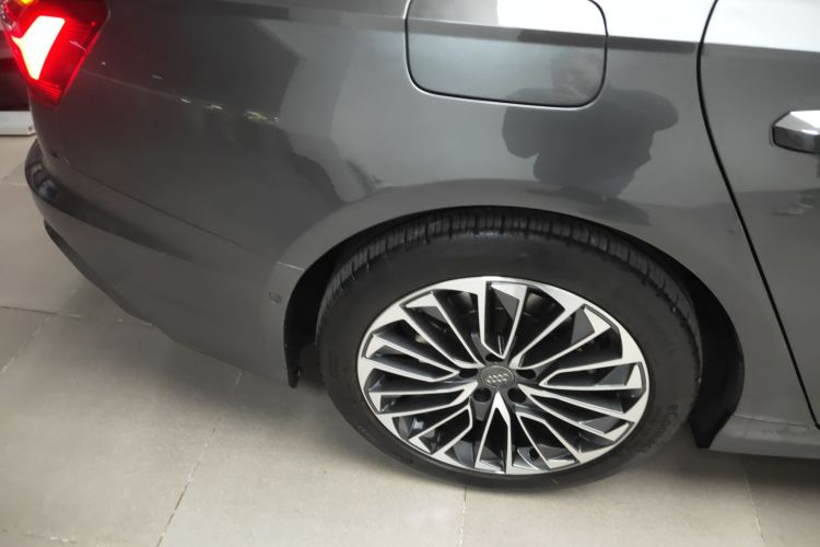 Audi A6L New Energy 2020 car image #10