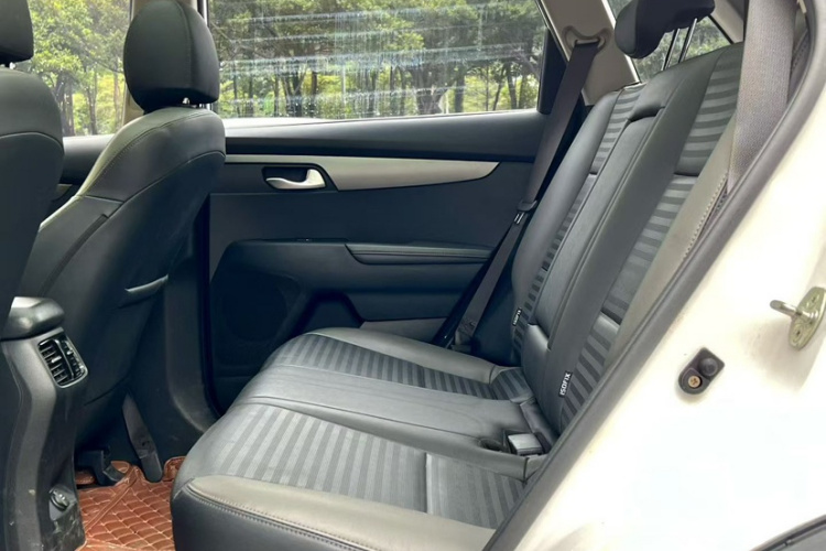 起亚 智跑 2018 汽车图片 #10