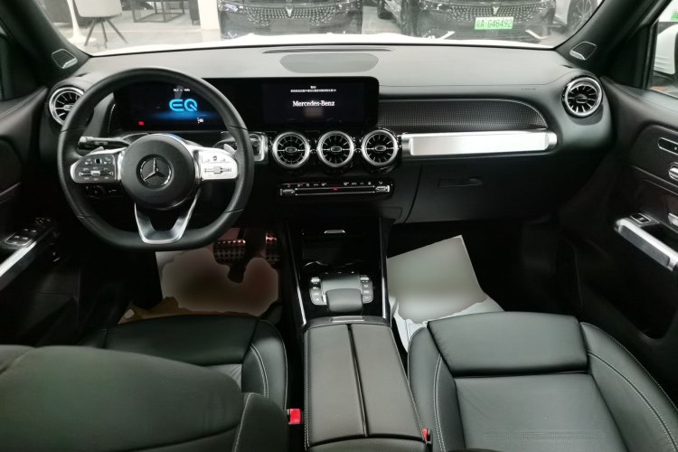 Mercedes-Benz EQB Class 2025 car image #10