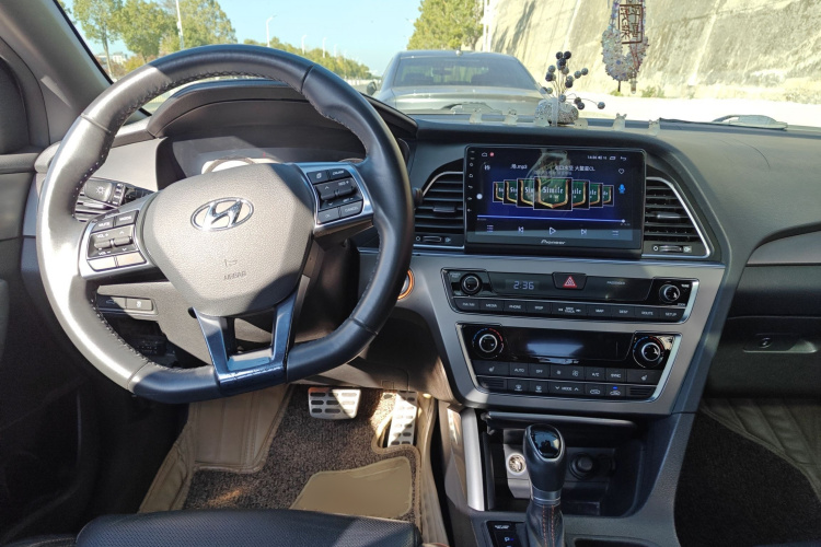 Hyundai Sonata NFC 2015 car image #10