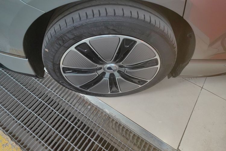 Denza Z9GT 2024 #10 Denza Z9GT 2024 car image #10