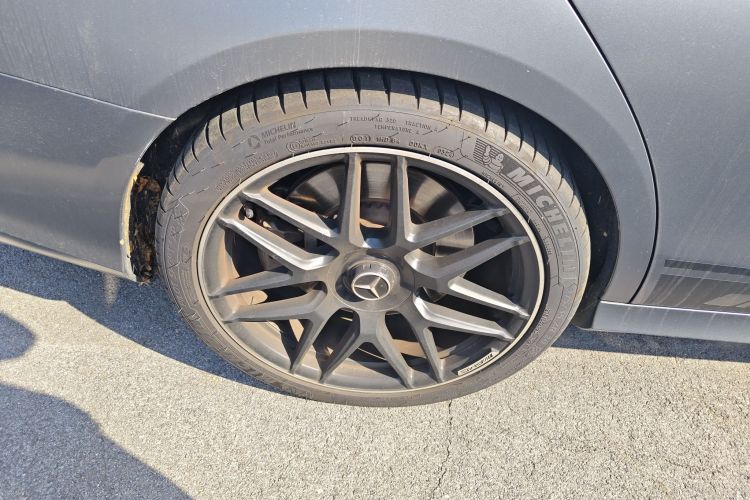 Mercedes-Benz E AMG 2019 immagine di auto #10