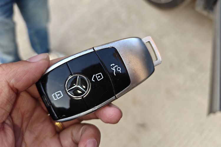 奔驰 威霆 2017 汽车图片 #10