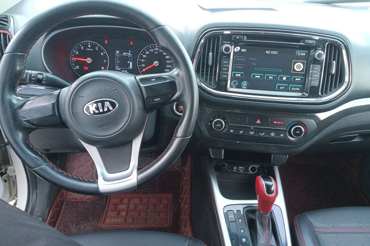 Kia Stonic 2016 #10 Kia Stonic 2016 car image #10