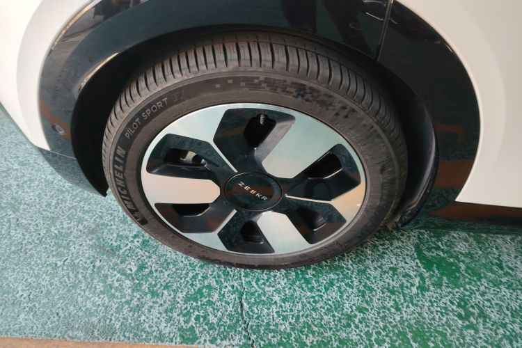 Zeekr MIX 2024 صورة سيارة #10