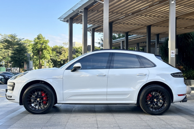 2018 #10 2018 car image #10