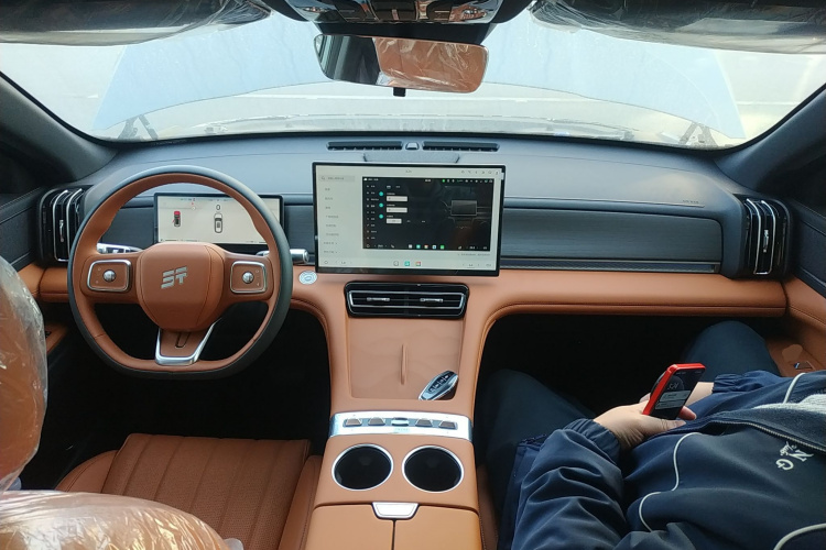 Jetour X70L 2025 car image #10