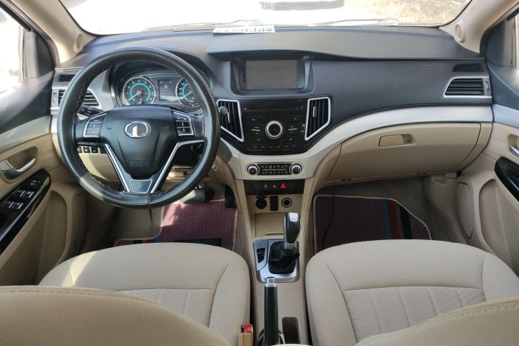 Great Wall C30 2015 car image #10