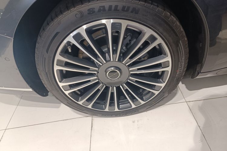 HongQi 2024 car image #10