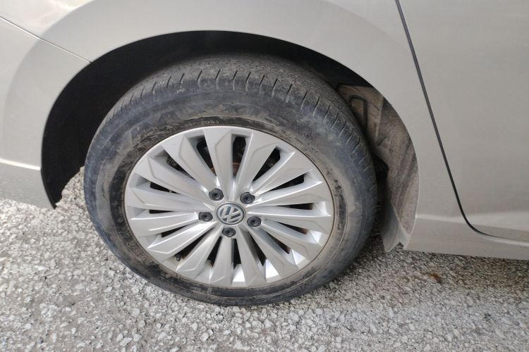 Volkswagen Lavida 2019 car image #10