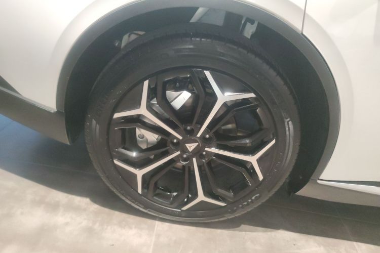 Deepal SL03 2023 car image #10