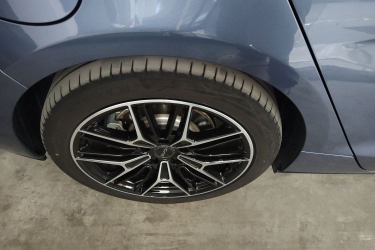 BYD Seal 2025 car image #10