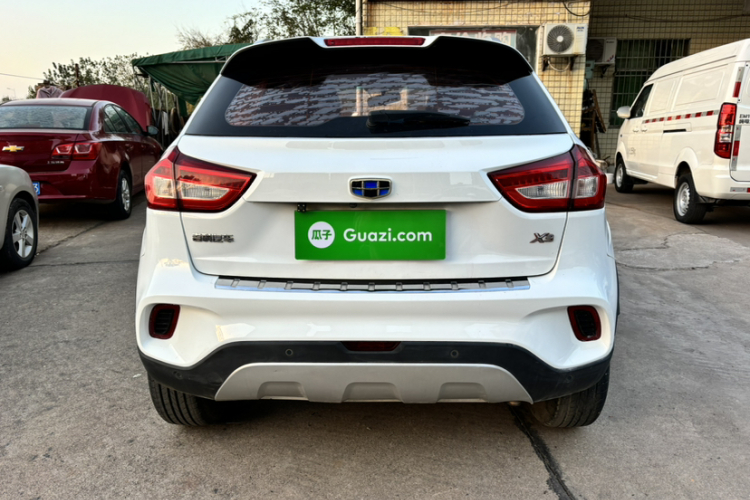 Vision X3 2018 image de voiture #10