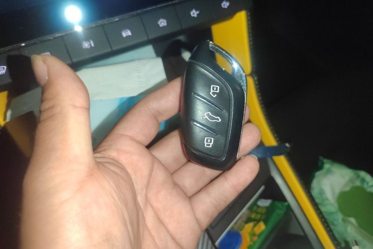 MG 6 New Energy 2022 immagine di auto #10