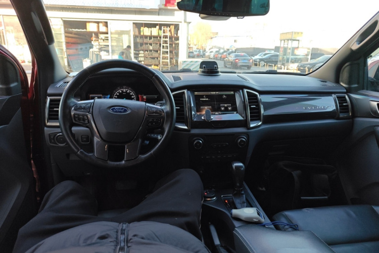 Ford Everest 2016 car image #10