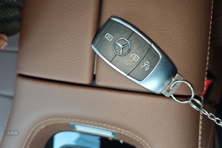 Mercedes-Benz GLE Class 2023 car image #10