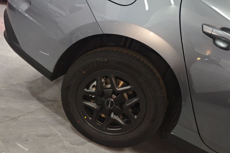 BYD Seal 05 DM-i 2025 car image #10