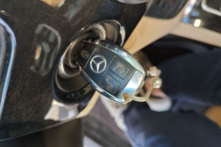 Mercedes-Benz GLK Class 2015 car image #10